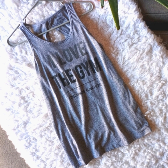 SO gray tank top. - Picture 2 of 5
